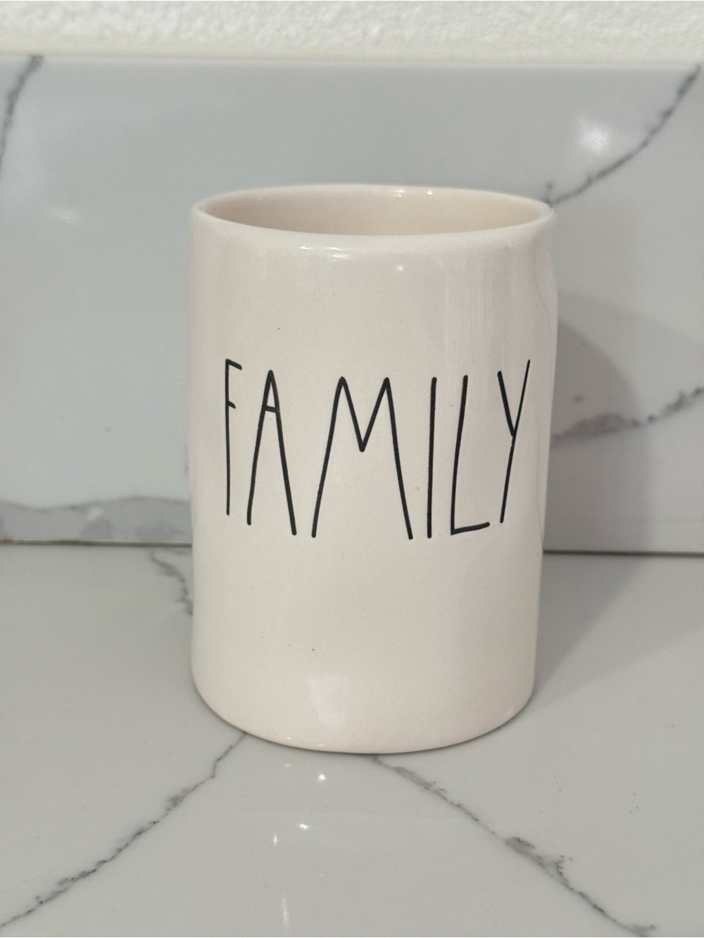 Rae Dunn “Family” Ceramic Candle Apple Honey Butter NWT